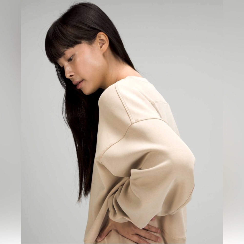Lululemon Perfectly Oversized Cropped Crew Sweatshirt Softstreme Trench Tan - Picture 6 of 8
